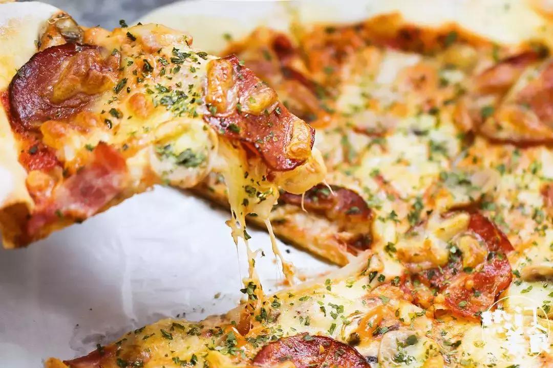 岳麓山山上咖啡馆,岳麓山下的咖啡馆