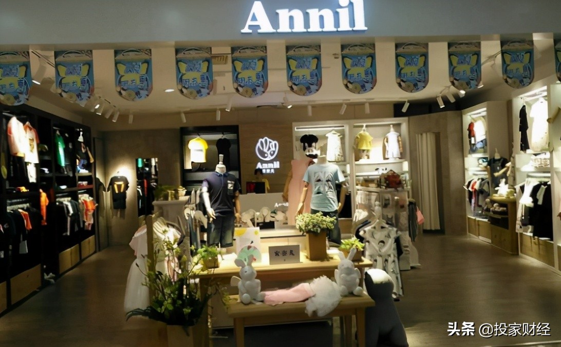 一年亏损近五千万，关店200家，童装“第一股”坚持不下去了？