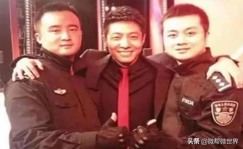 普通人和马云合影,不要和警察叔叔拍照