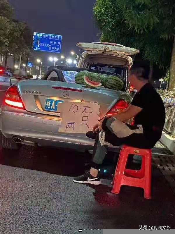 南宁商业街地摊,南宁地摊最大的街道