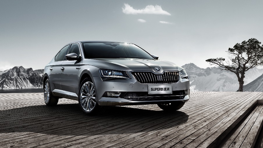 斯柯达速派2024款驾驶体验,斯柯达速派2024款沉浸式体验