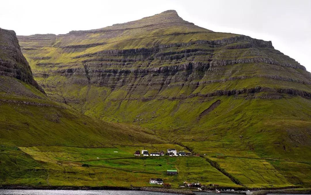 法罗群岛桥,法罗群岛湖
