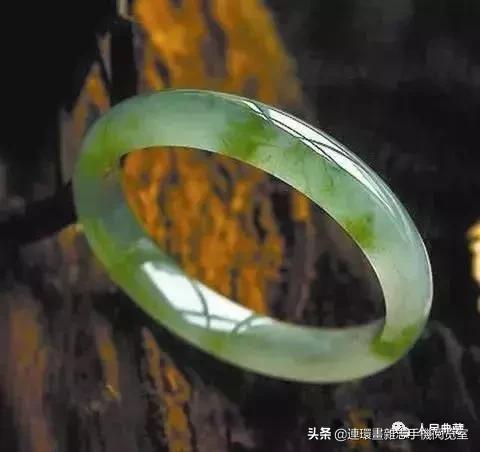 翡翠的品种等级与价格,翡翠绿色品种图片大全