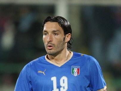 中场大师的作用莫德里奇,皮尔洛巅峰在哪支球队