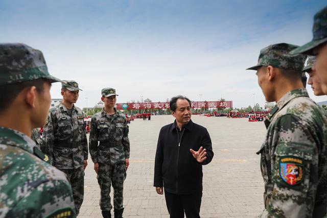 无奋斗不青春部队视频,无奋斗不青春陆军