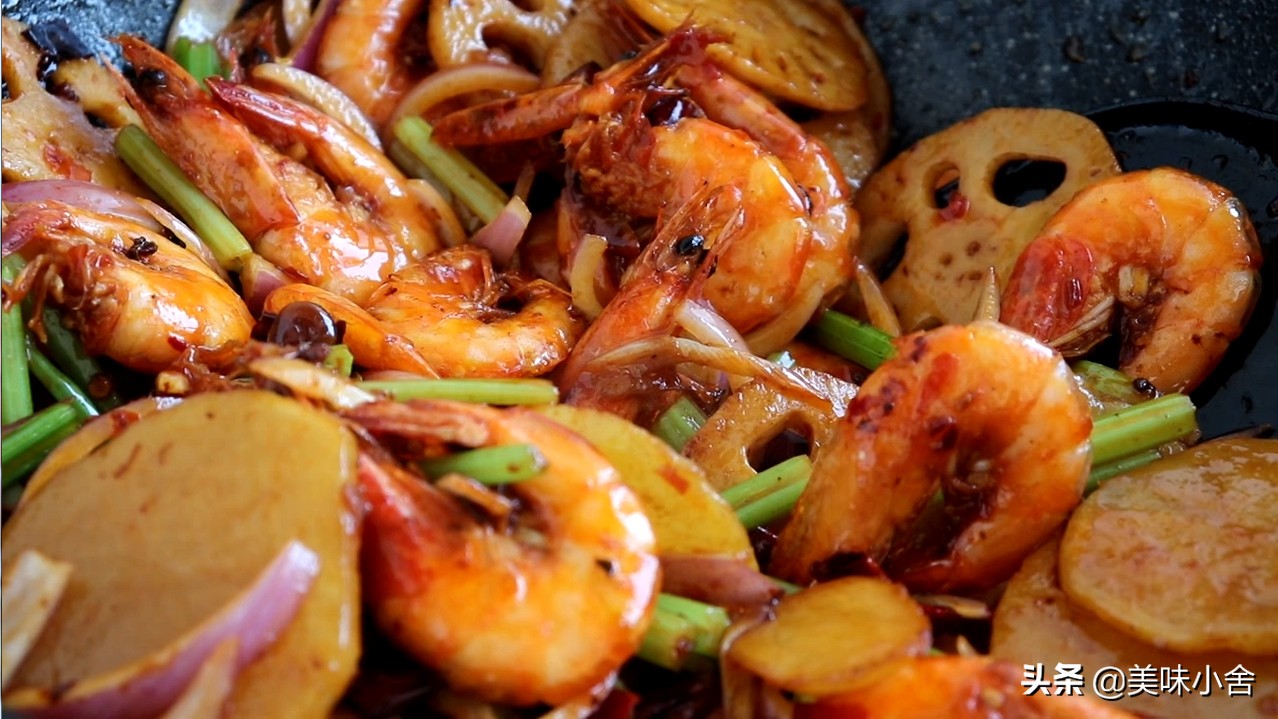 用麻辣小龙虾调料怎么做干锅虾,麻辣干锅虾和土豆的做法大全