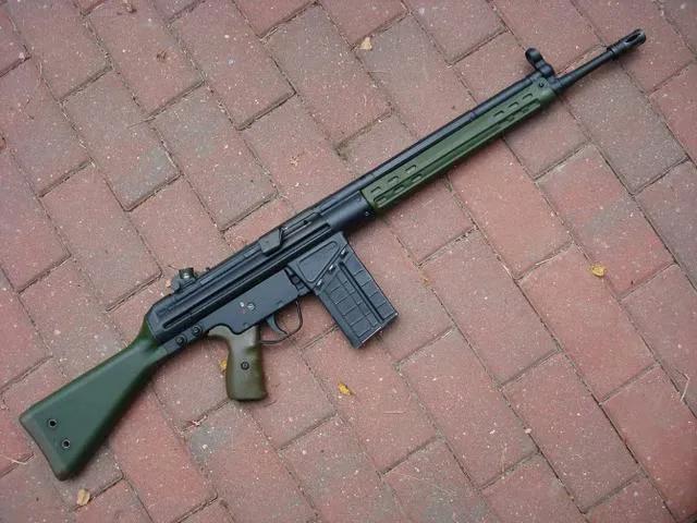 瓦格纳雇佣军先进步枪,雇佣军步枪