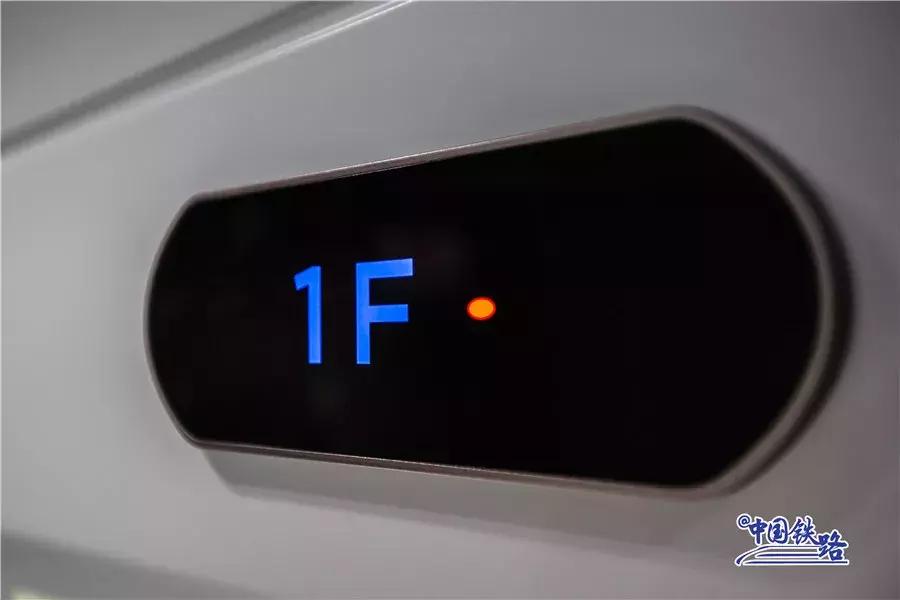 占座预警！复兴号上的神秘小灯为你亮起