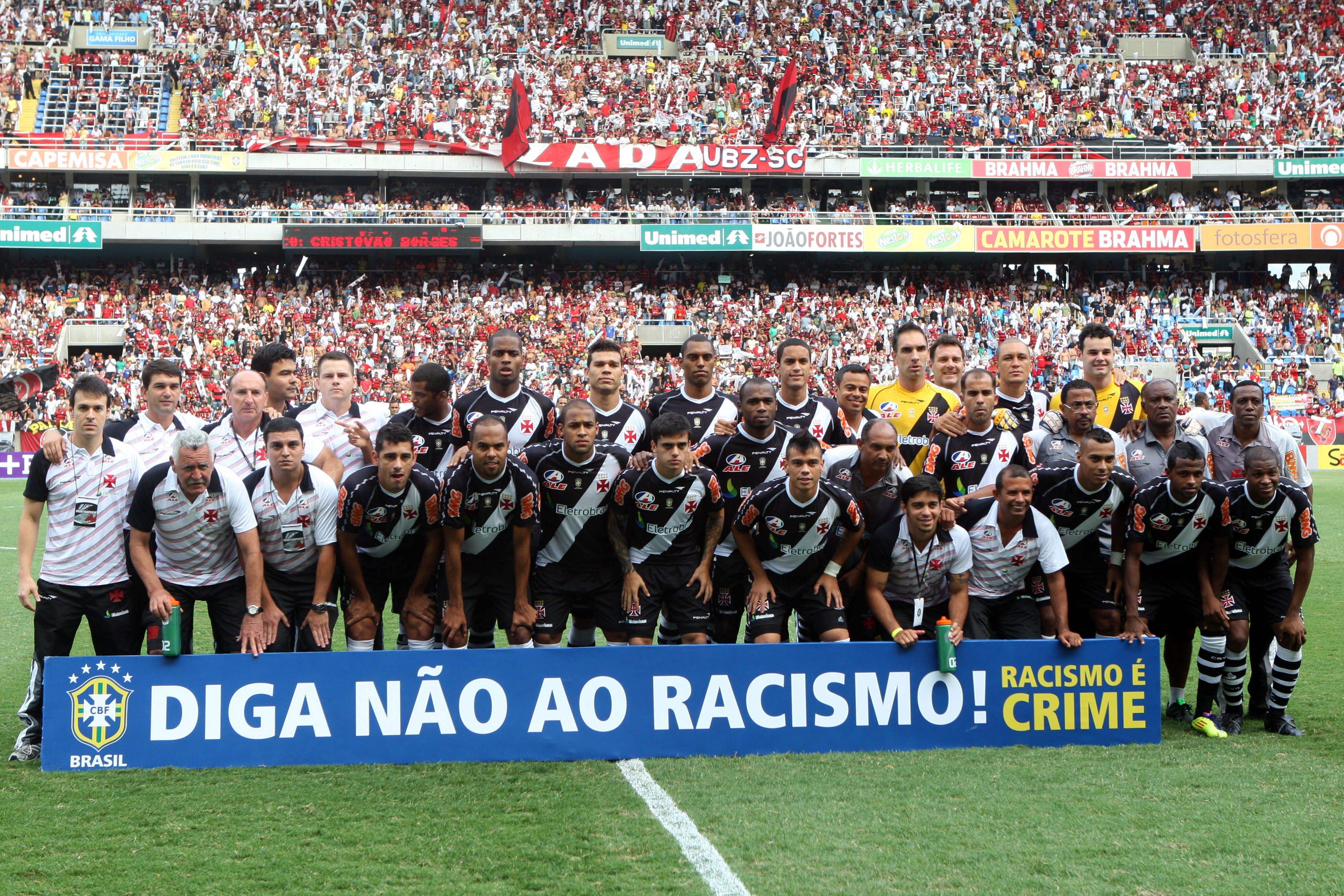 门迪终于首发出战，为何黑人门将很难在豪门立足