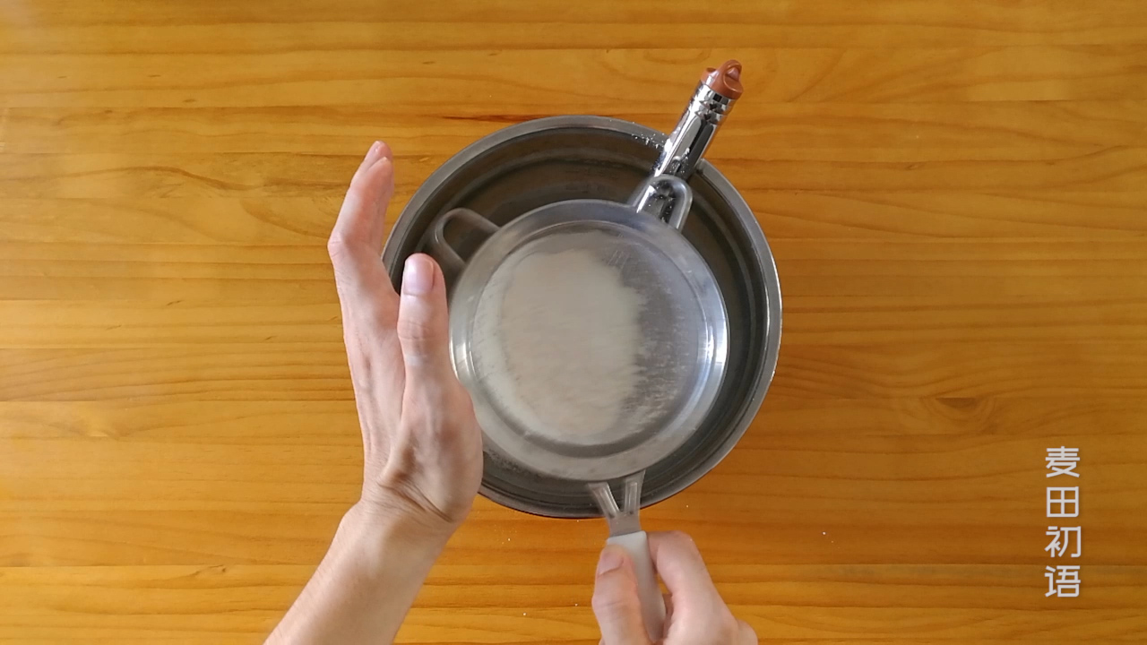 做戚风蛋糕不塌陷的秘诀是啥,戚风蛋糕如何做到不塌陷