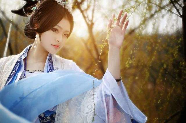 郑伯克段于鄢三人特点,郑伯克段于鄢为何结尾写母子和好