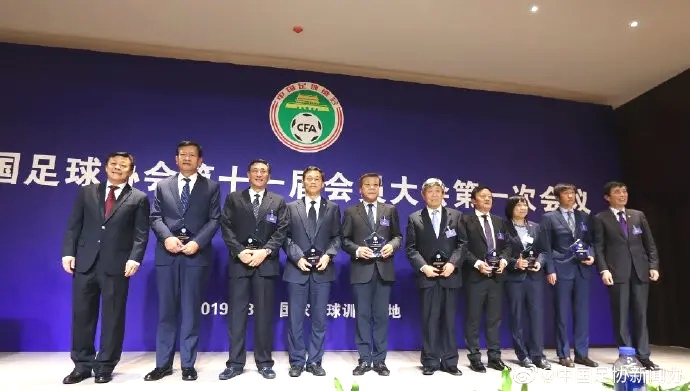 足协发布新消息梅西,内马尔转会梅西态度