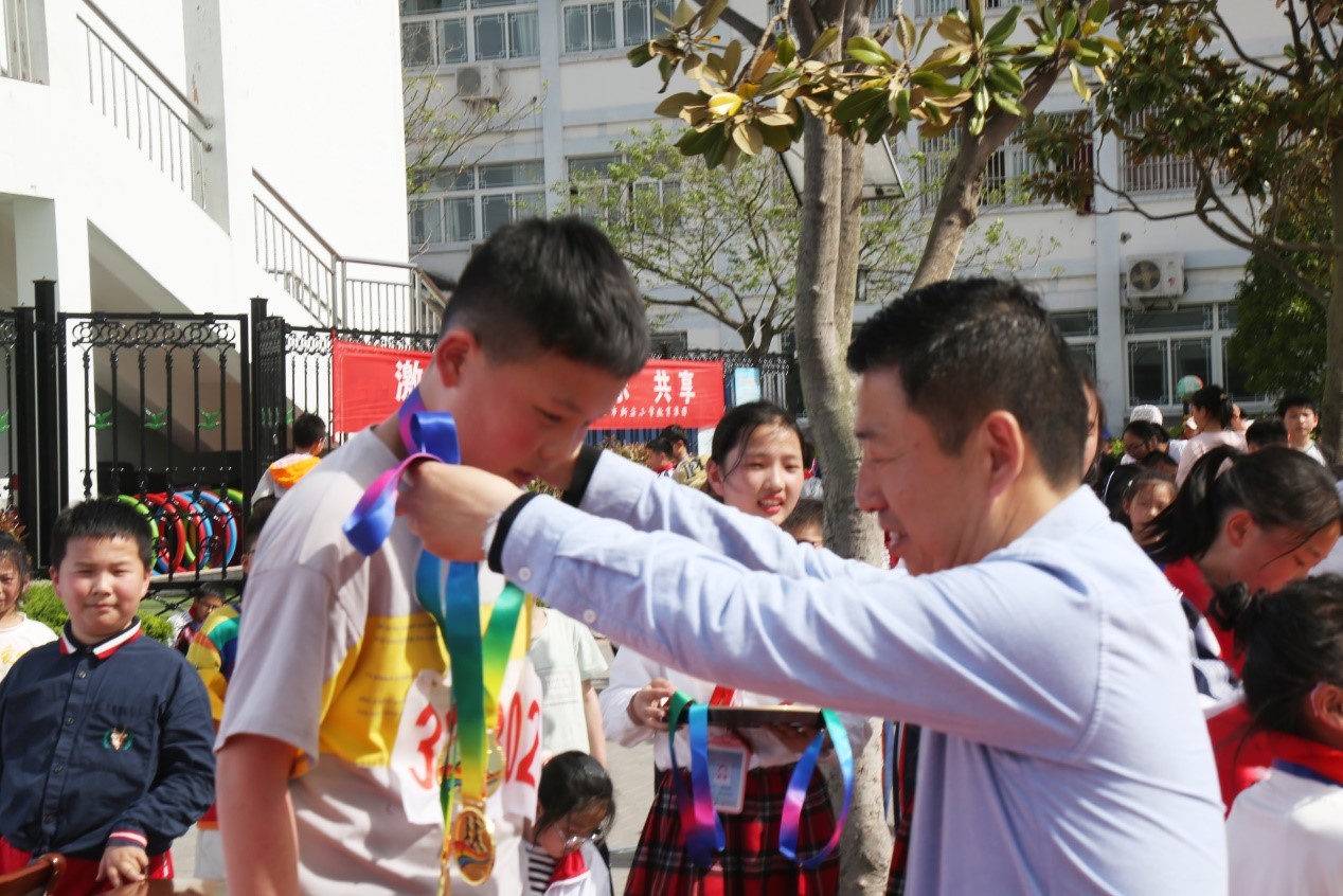 新安小学第11届体育文化节,新安小学第七届艺术节