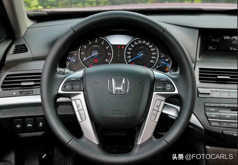 本田歌诗图2.4豪华版价格,本田歌诗图车型对比
