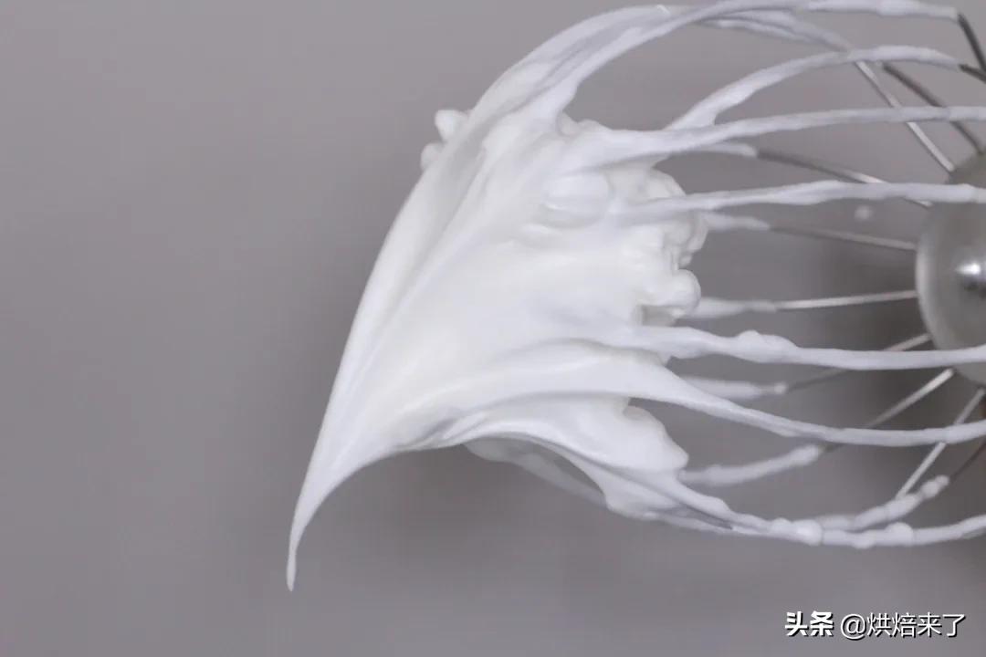 烘焙打发方法大全,烘培必学教你正确打发蛋白