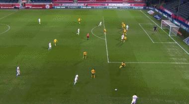 比利时3-0瑞典卢卡库最后一球,比利时vs威尔士库尔图瓦