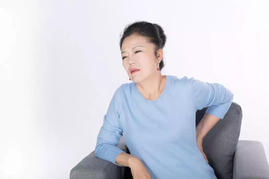 你正用的枕头是腰痛、脑梗的元凶？家有这种枕头的，抓紧时间换掉