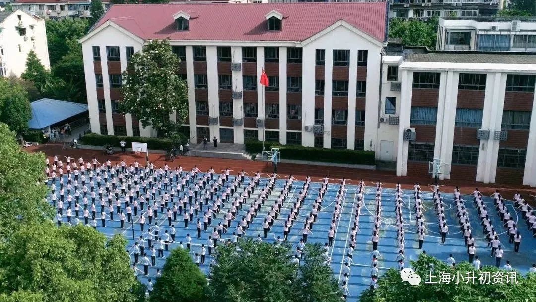 上海虹口头牌初中，连续9年中考平均分第一！今年13个入北清复交