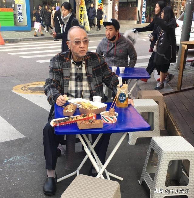 著名演员卢海鹏几岁,78岁香港老戏骨卢海鹏