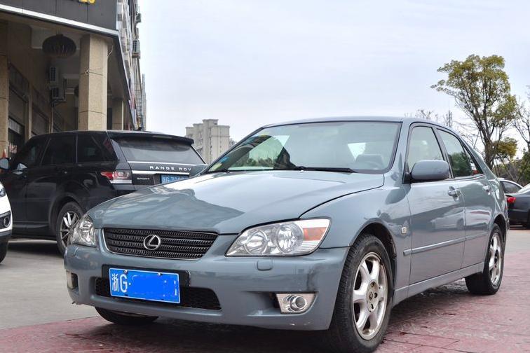 凌志is200和300的区别,与凌志is200同车型的丰田车