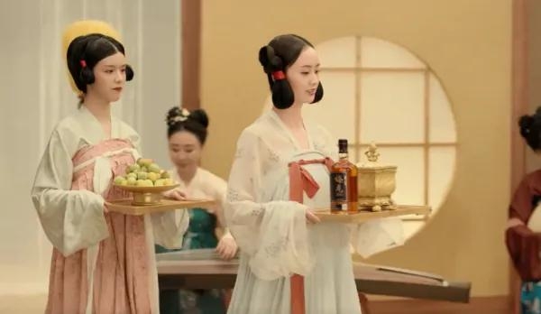 靠一颗青梅撬动千亿微醺市场，一年卖出两个亿背后的营销逻辑