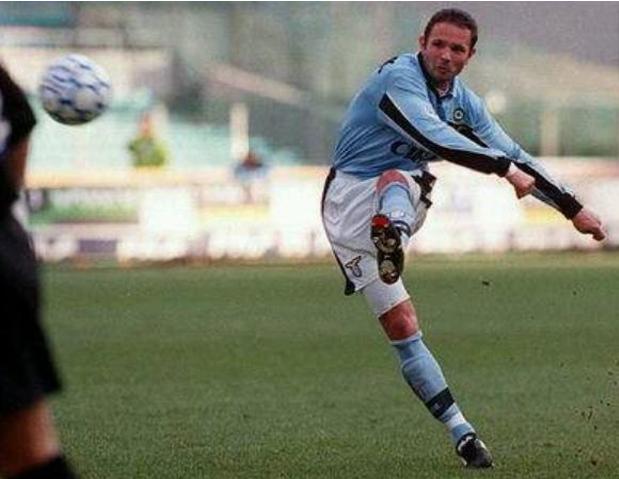 十大任意球大师英语,十大任意球大师儒尼尼奥