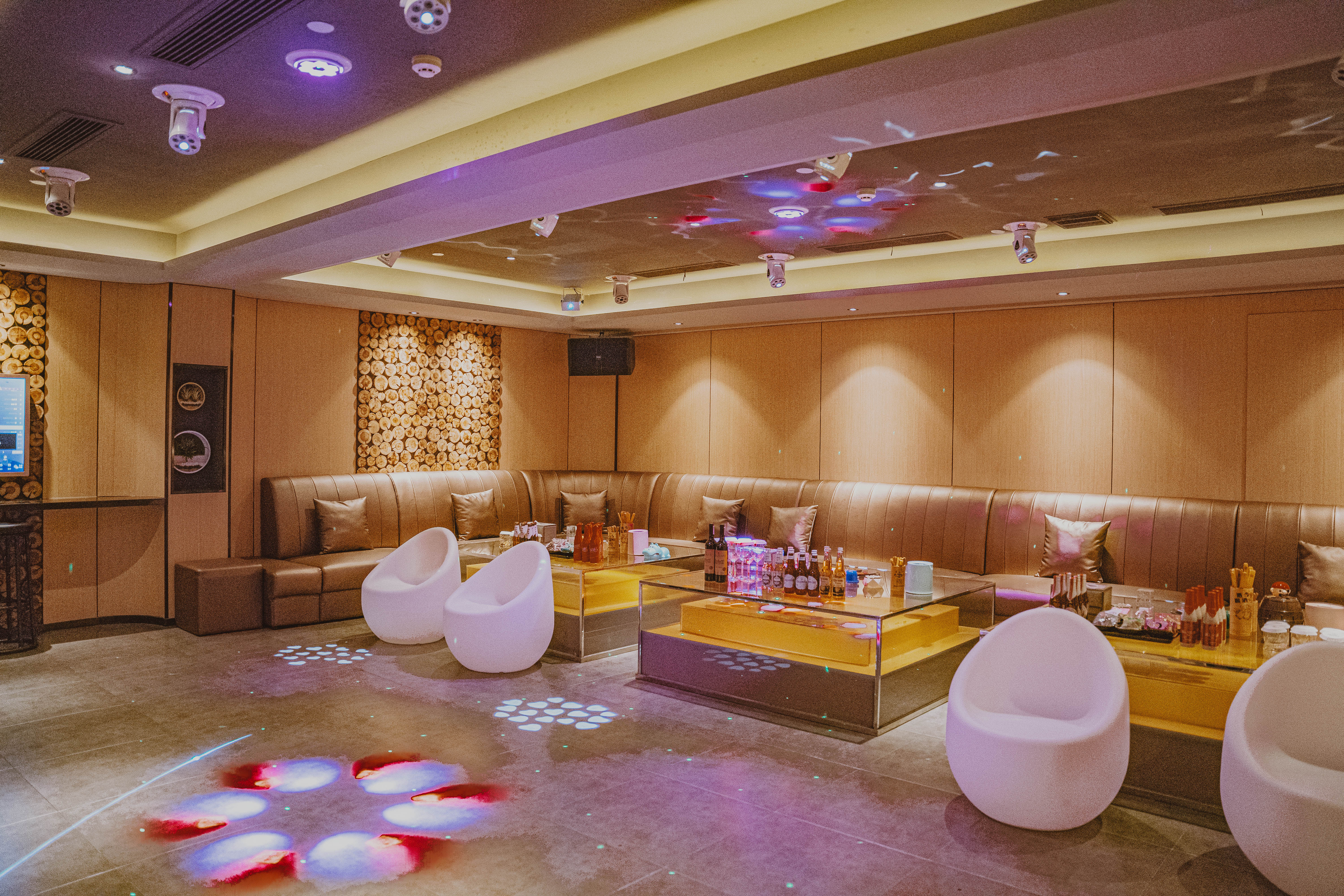 秋冬就要泡温泉呀,冬天一定要一起去泡温泉