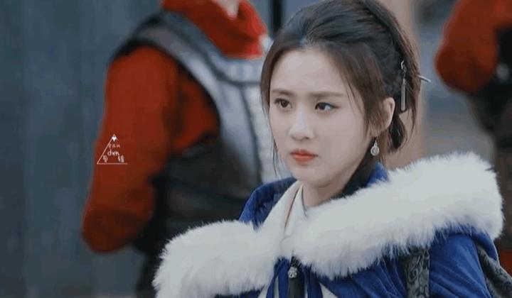 又到冬日,古装毛领斗篷别乱穿,高颜值演员和良心造型师缺一不可