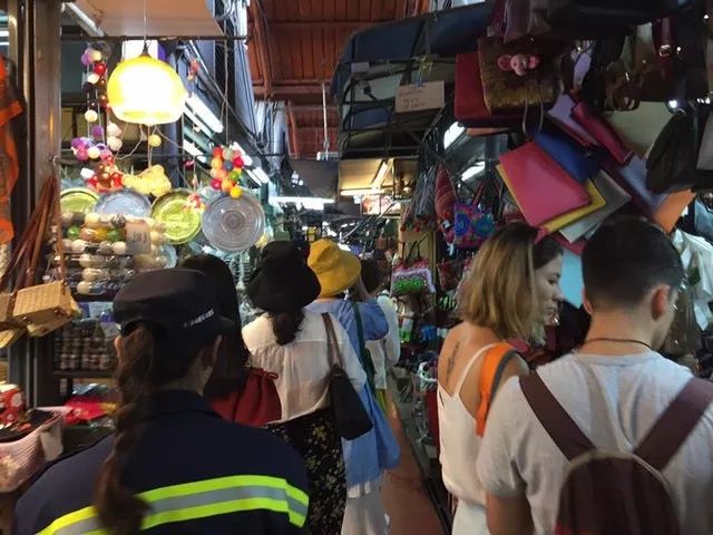 泰国曼谷当地物价标准,在泰国曼谷消费便宜的地方