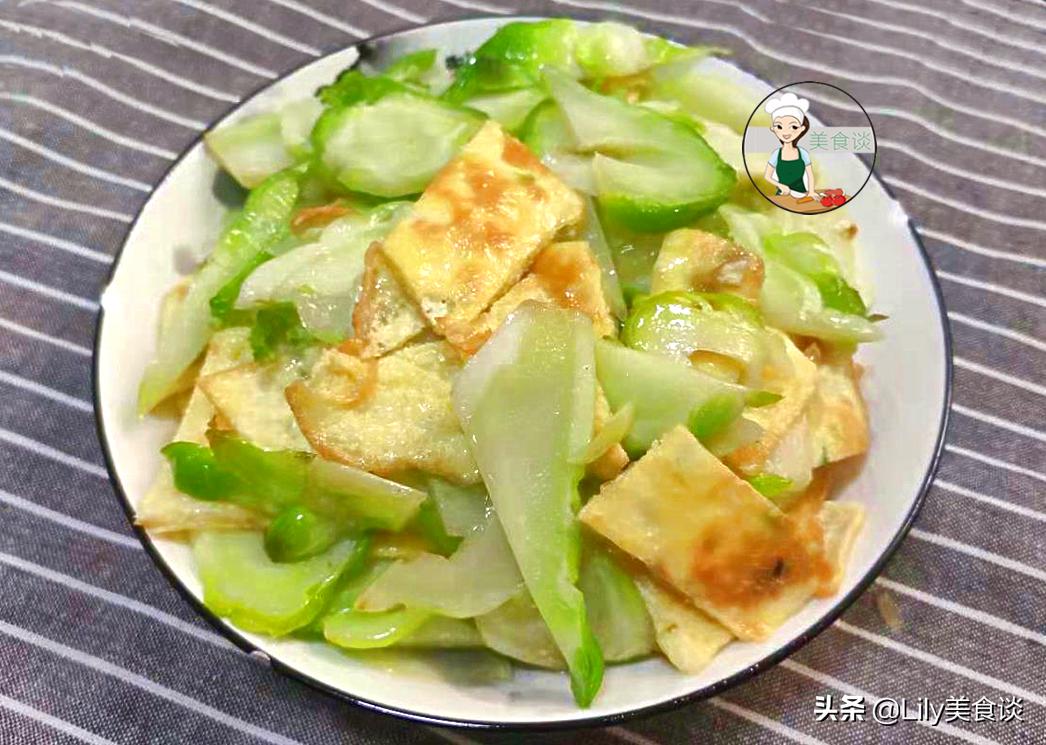 夏天遇到这菜必买,鹅蛋和什么一块炒好吃