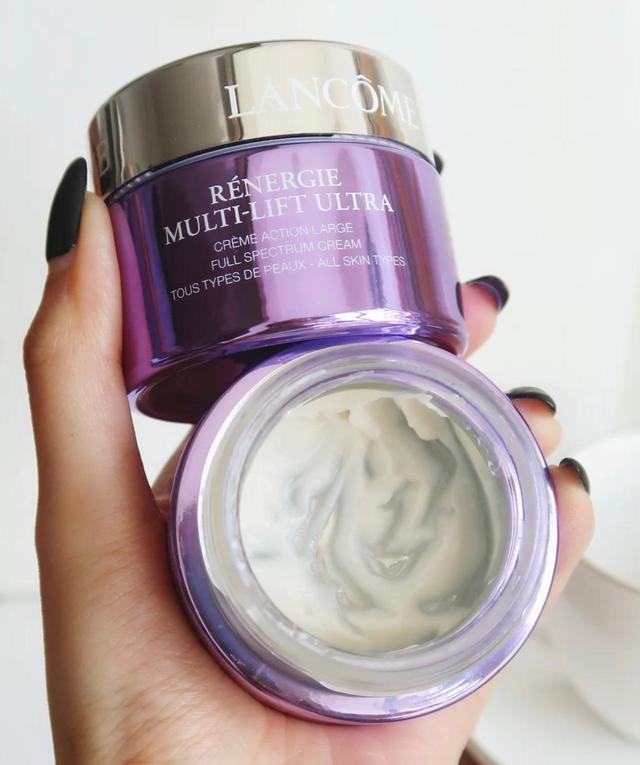 兰蔻面霜补水保湿美白紧致抗皱,适合四十岁女人的保湿抗皱面霜