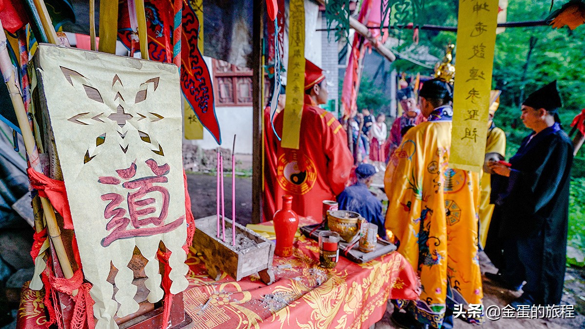 中国道教十大名山崆峒山景点图片,游览崆峒山道观走哪条路线