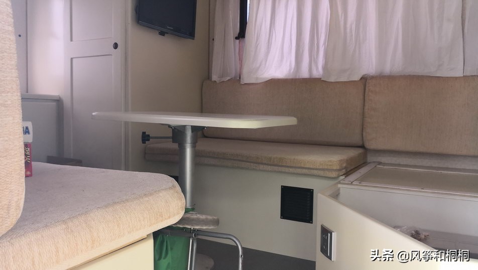 开房车自驾游的生活,老婆当专职司机