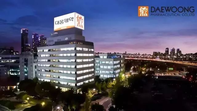 火到断货的“明星级”点斑笔,坚持每天点一下,14天养成初恋脸