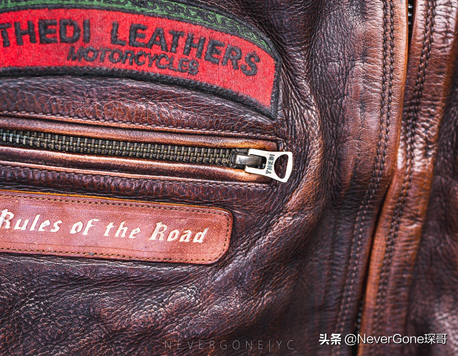 小众棕色短款皮衣,英伦机车皮衣推荐