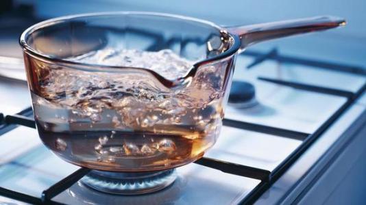 自来水里有藻类对身体有什么危害,自来水有水垢常喝会肾结石吗