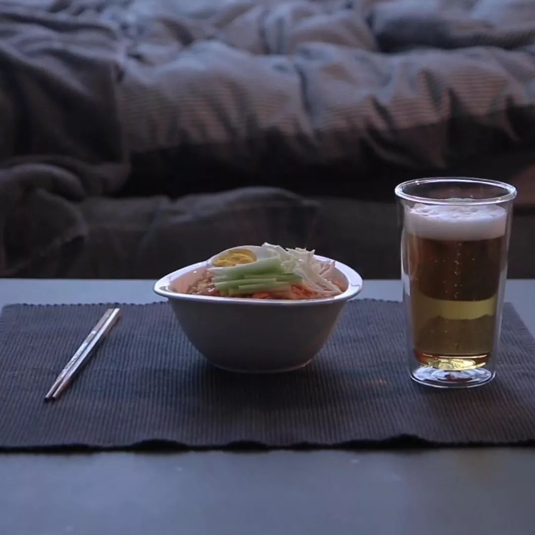 小姐姐分享自拍的“羞羞”日常，引百万人围观