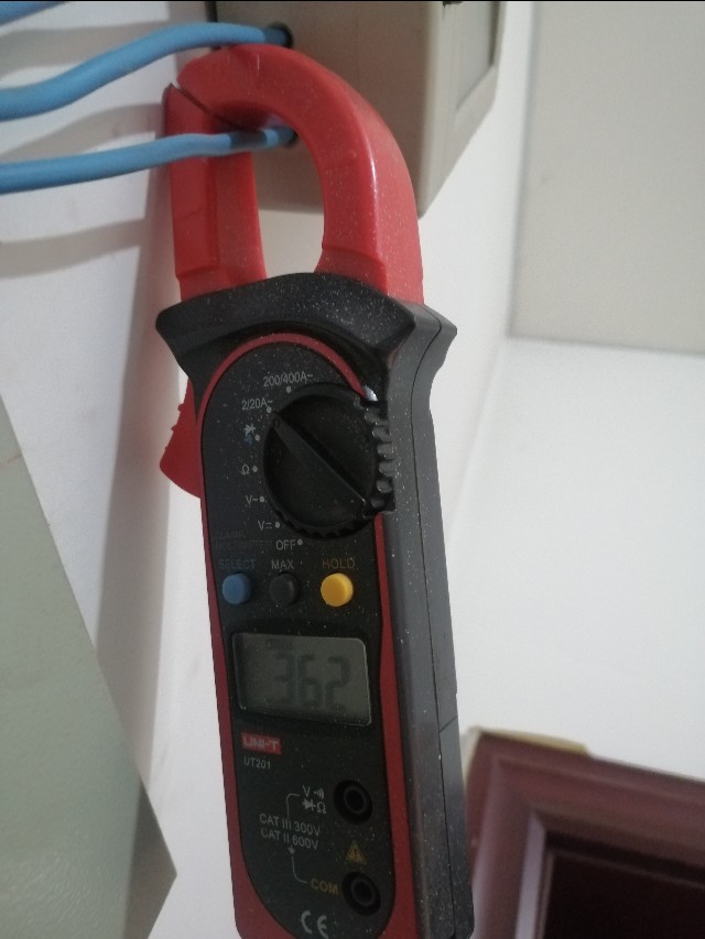 福禄克钳形电流表使用方法,钳形电流表的使用方法课件