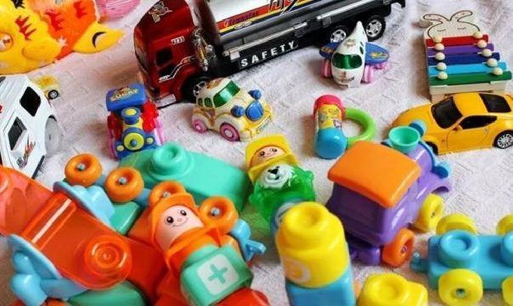 假水对儿童的危害的图片,假水有毒的报道