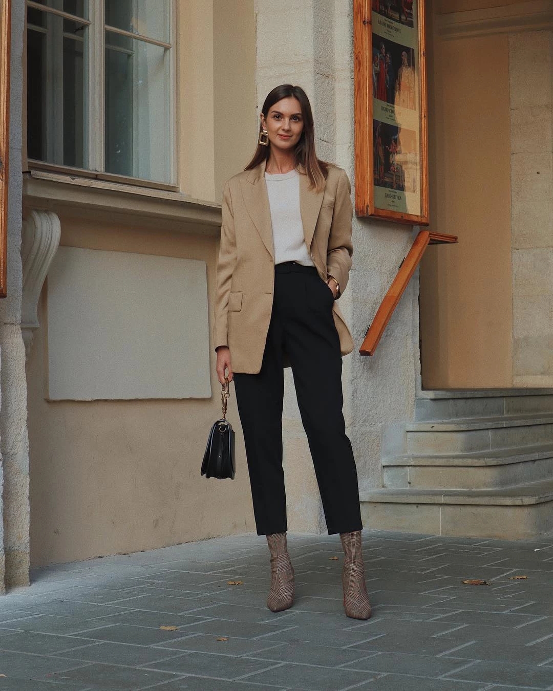 女生春夏裤子小个子,18-25岁女生建议穿这六种裤子