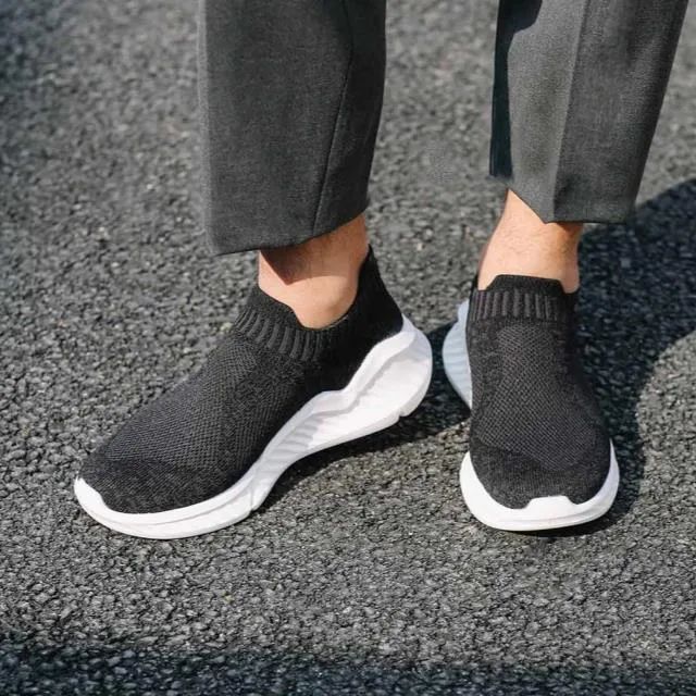 好轻、好穿、好舒服，双脚自由呼吸