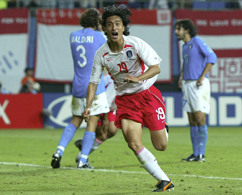 下赛季皇马阵容有多逆天,当年的皇马阵容有多强