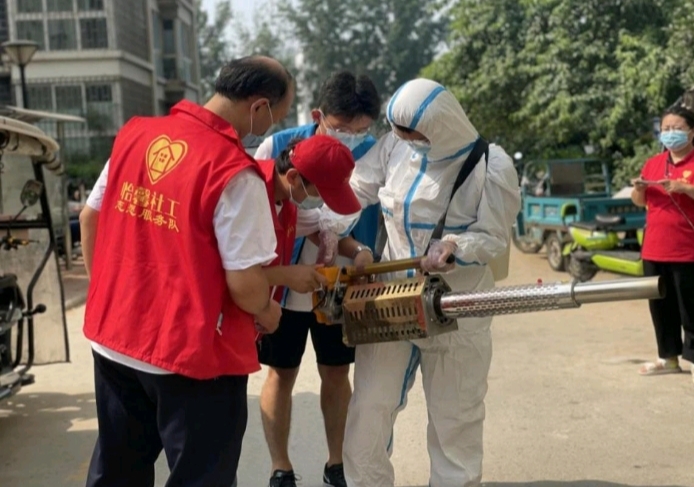 河南中牟：“怡馨”消杀防疫情志愿服务暖人心