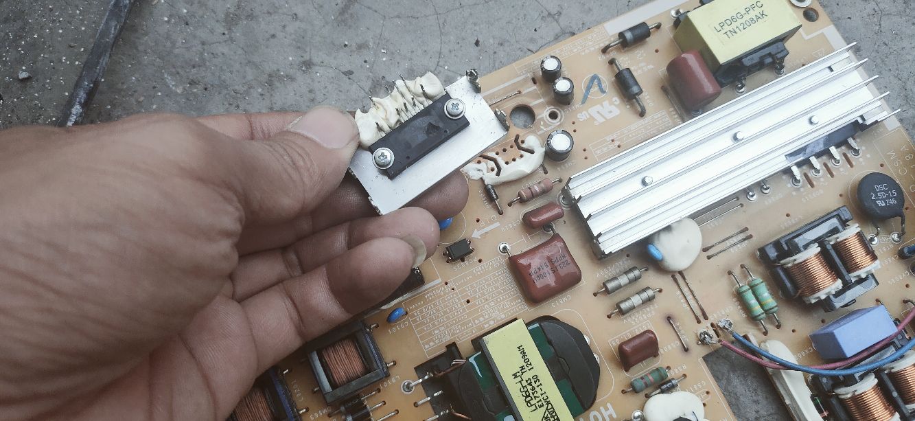 常见的液晶电视维修问题,目前最新液晶电视维修教程