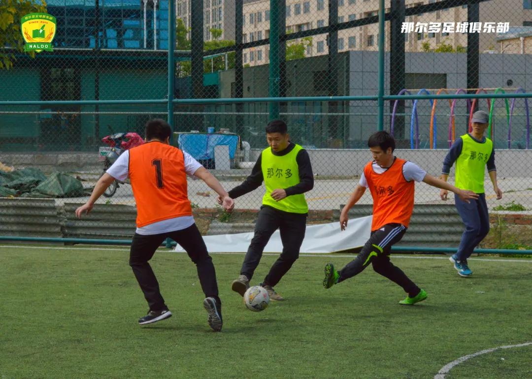 亲子足球联赛幼儿园,昌邑区幼儿园小班亲子活动