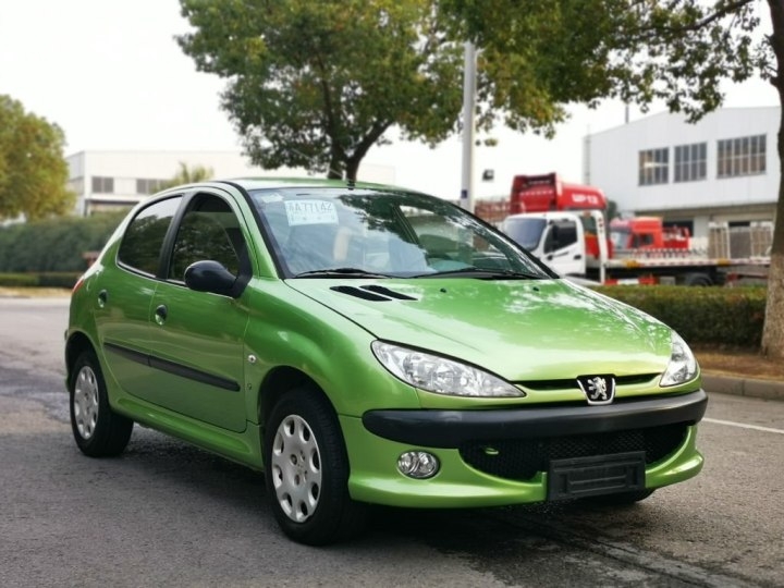 好玩的个性小车,15年车龄的标致206值得入手吗