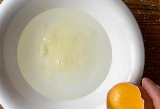 饺子皮用硬面还是软面,饺子皮怎样和面才能又软又筋道