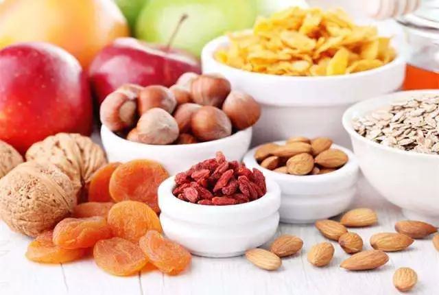 维生素应该怎么补才是最正确的,别乱补维生素c