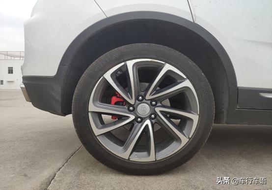 帝豪gs1.5t三年跑了十万公里,帝豪gs2020款1.4t雅版功能介绍