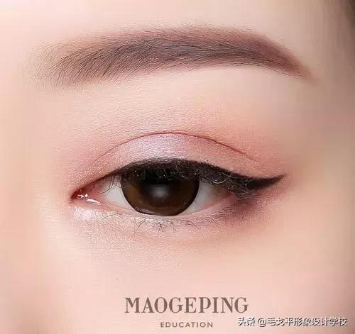 怎样画出大眼妆,如何画出精致眼妆